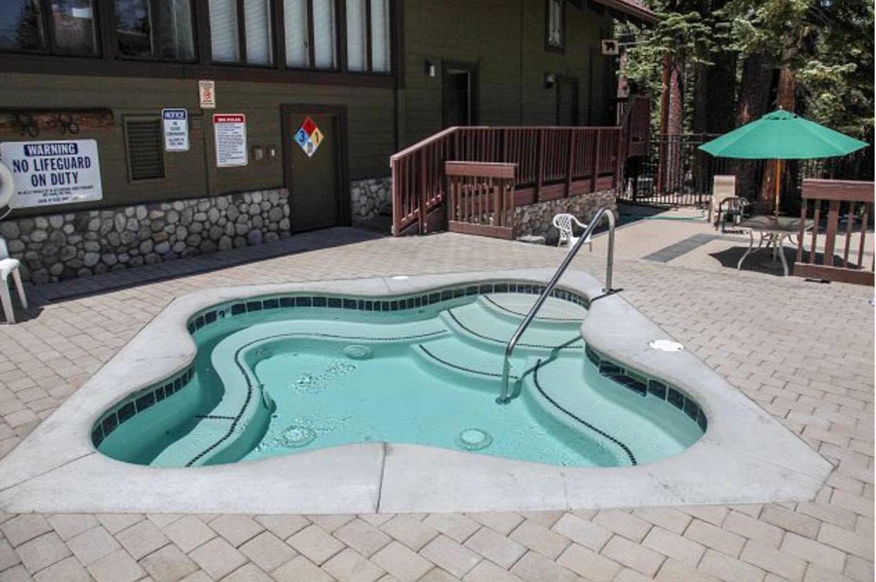 Val D'Isere Condominiums Rental Properties in Mammoth Lakes, California